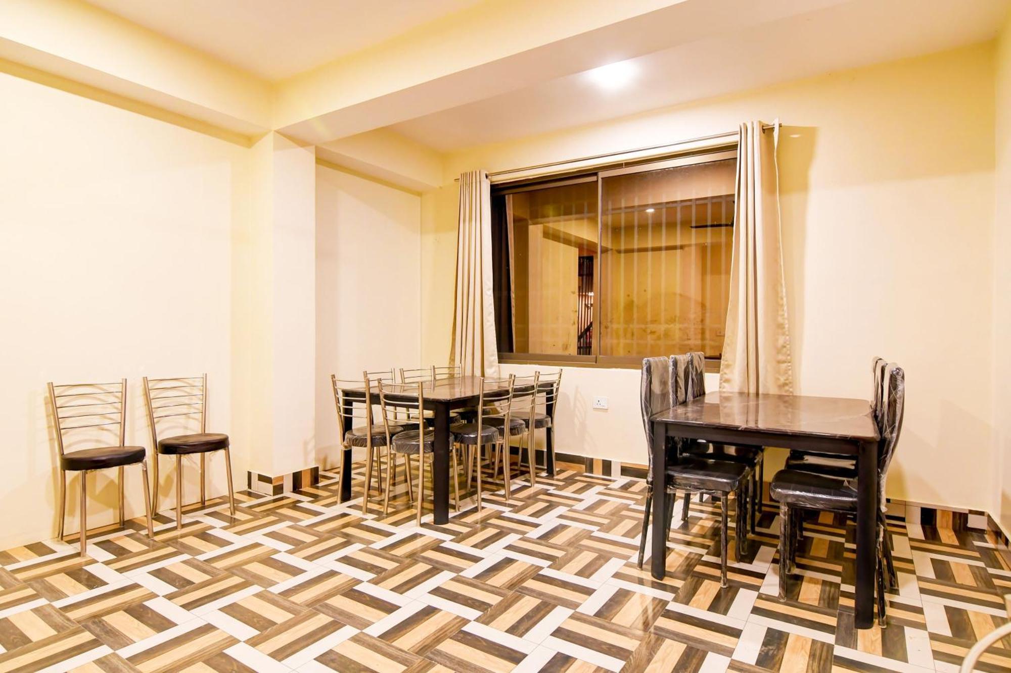 Super Townhouse Downtown Gangtok Hotel Buitenkant foto